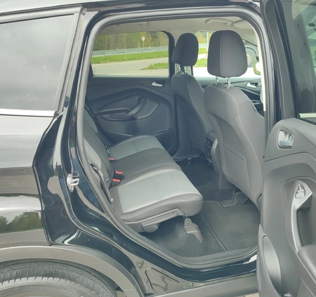 Ford Kuga cena 78800 przebieg: 112000, rok produkcji 2016 z Staszów małe 121